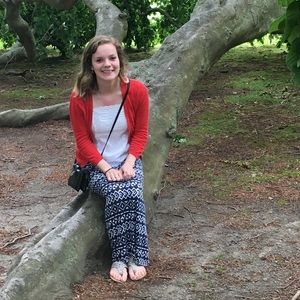 Meet your Posher, Alexandra